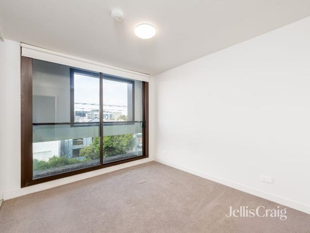 Two Bedroom Apartment with Parking