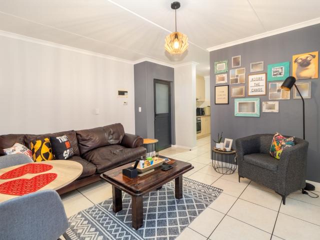 Two bedroom Apartment to Rent in Burgundy Estate with one covered parking bay, Milnerton R14,500 pm
