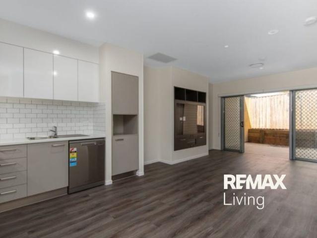Two Bedroom Beauty in Quiet Cul De Sac