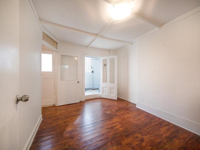 two bedroom boarding house in the heart of surry hills