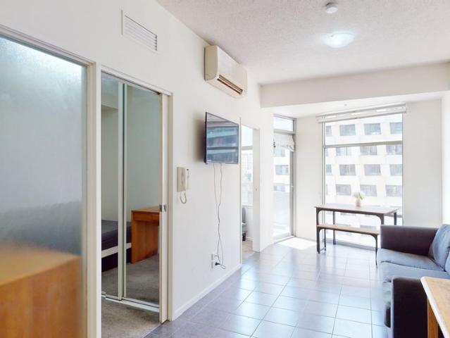 Two Bedroom Carlton Living in an Unbeatable Inner City Location