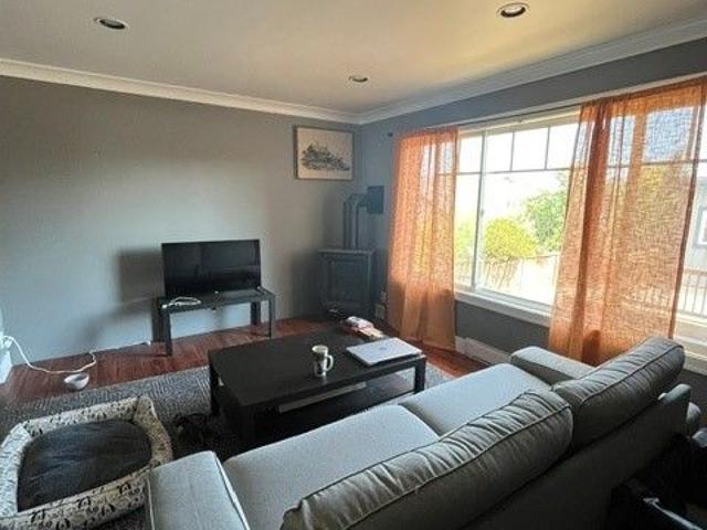Two Bedroom Carriage Home in Nanaimo University District