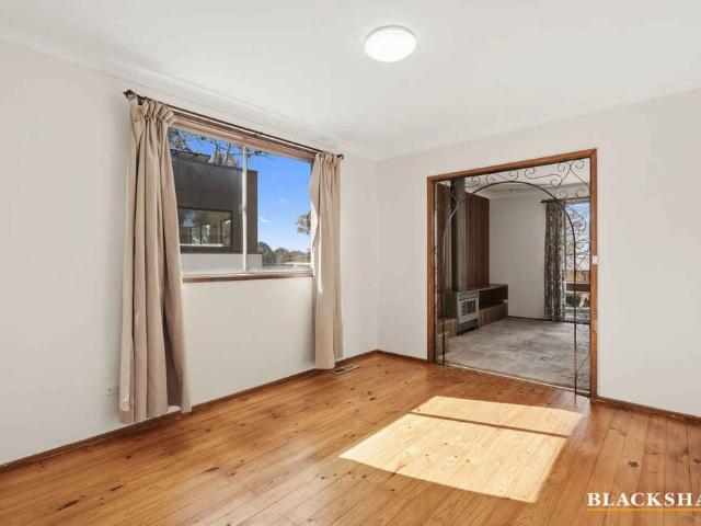 Two Bedroom Charm in Scullin