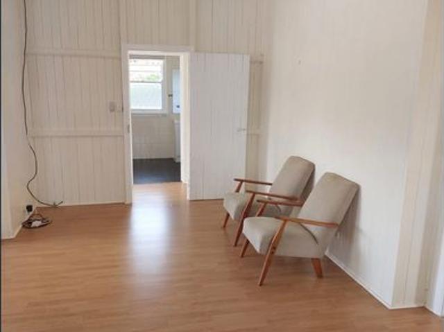 Two bedroom cottage at Hirstglen with perfect rural views available now!