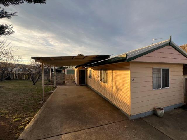 Two Bedroom Cottage Available in Berridale