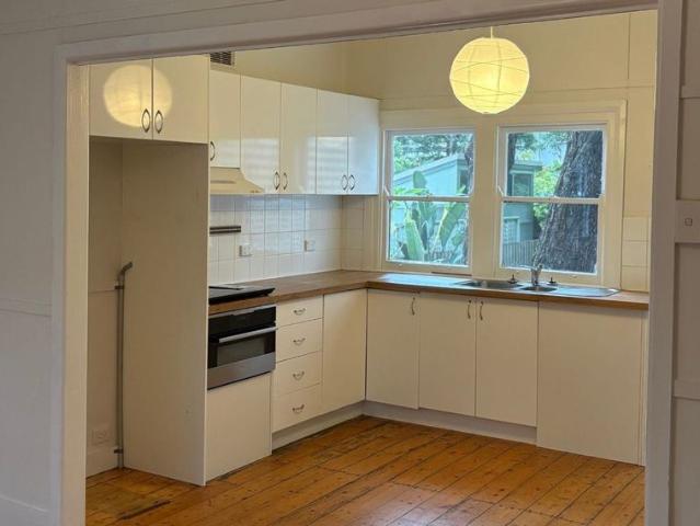 Two bedroom Cottage close to Putty Beach