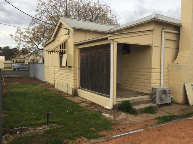 Two bedroom cottage in North Dubbo