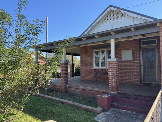 TWO BEDROOM DUPLEX CLOSE TO CBD