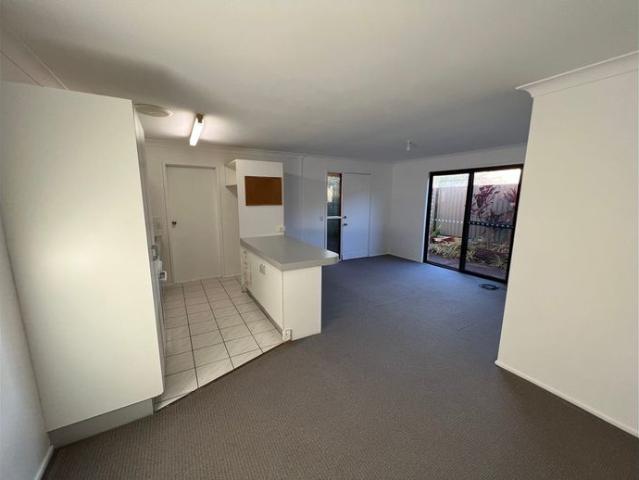 Two Bedroom Duplex Unit Perfect Location