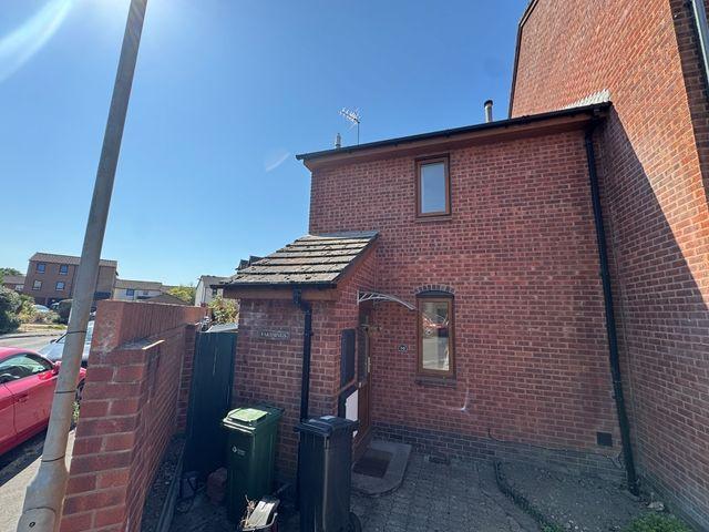 Two Bedroom, End Of Terrace House, Topsham EX3, 2 bed end terrace house to rent, £1,100 pcm | PrimeLocation