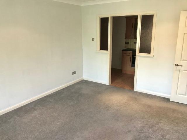 Two Bedroom First Floor Flat for Rent in Leigh on Sea