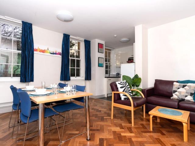 Two bedroom flat B to let at Goodenough College, Mecklenburgh Square, Russell Square, London, WC1N 2AB | Accommodation for Students