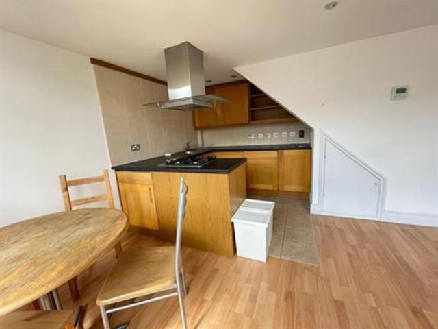 Two bedroom flat both rooms en suite