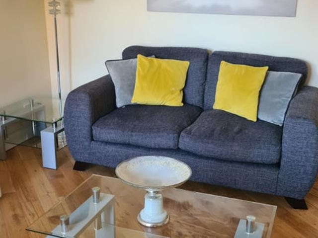 Two bedroom flat close to ARI and Woodend Hospital