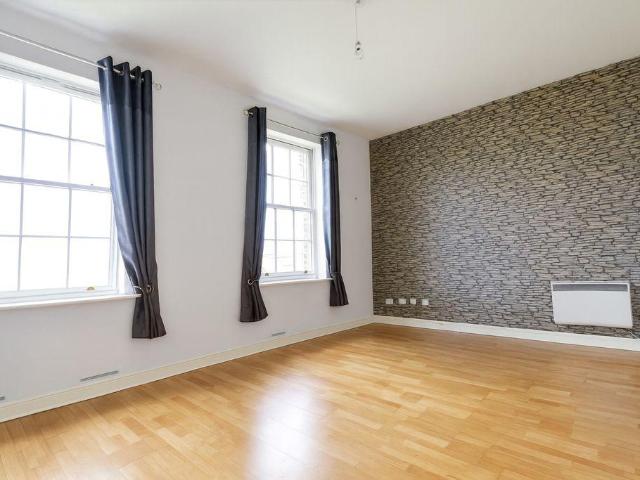 Two Bedroom Flat Enfield Island. 2 bed flat to rent £1,600 pcm £369 pw