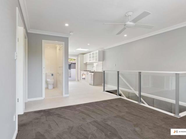 Two Bedroom Flat In The Heart Of Narara