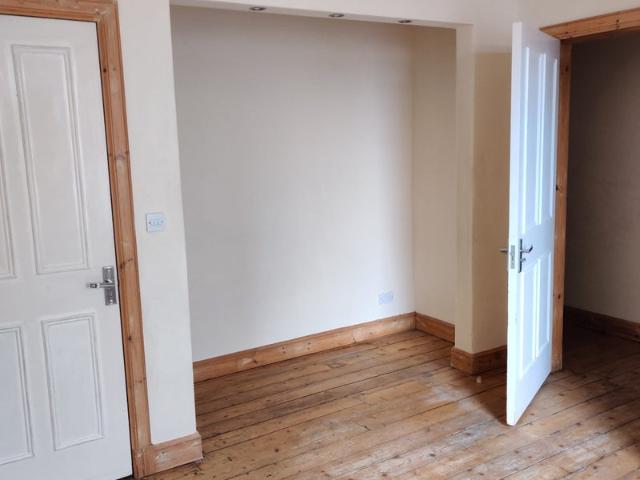 Two Bedroom Flat to Rent, Great Junction Street