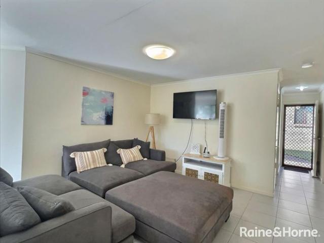 TWO BEDROOM FURNISHED UNIT ON THE GOLF COURSE!