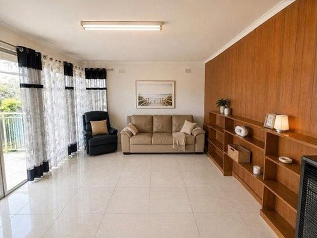 Two bedroom Geelong rental: $440/week  Contact us today to Inspect