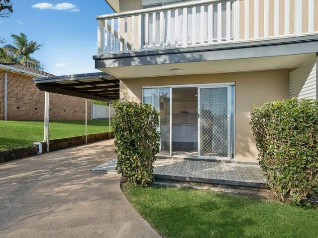 Two bedroom, ground floor, metres from the surf