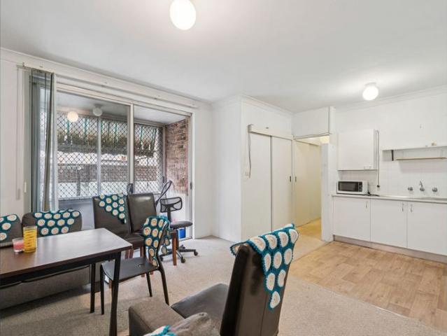 TWO BEDROOM GROUND FLOOR UNIT