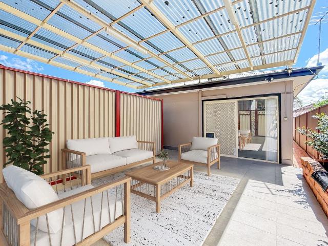 TWO BEDROOM GRANNY FLAT WITH PRIVATE OUTDOOR ENTERTAINING