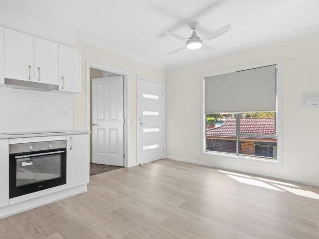 Two Bedroom Granny Flat – Convenient Petrie Location WITH SOLAR!