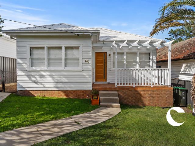 TWO BEDROOM HOME IN GREAT LOCATION