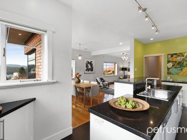 Two Bedroom Home in Popular Mount Stuart