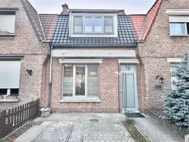 Two bedroom house with garden and gazebo
