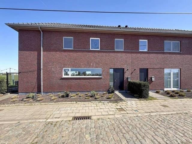 Two bedroom house for rent in Lo Reninge