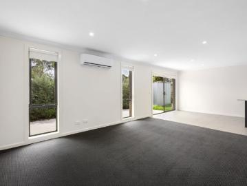 Two Bedroom in Tarneit!