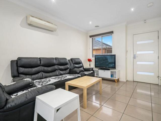 TWO BEDROOM IN UNBEATABLE LOCATION!