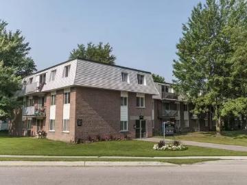 Two bedroom Listowel Pet Friendly Apartment For Rent Just 3.