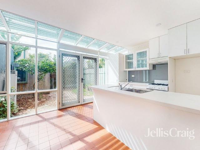 Two Bedroom Living with a Sun Drenched Courtyard in the Heart of Richmond