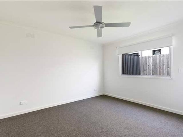 TWO BEDROOM | LOW MAINTENANCE | GREAT LOCATION