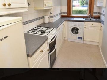 Two Bedroom Main Door Flat G53 Area