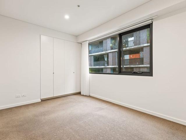 Two bedroom one bathroom apartment for rent in Glebe