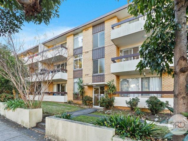 Two Bedroom One Bathroom Unit In The Heart of Hurstville!