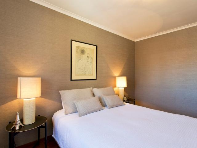 Two Bedroom Oporto Central Flat & Parking