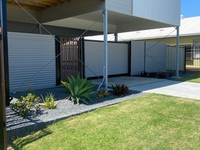 Two bedroom plus Office Point Vernon