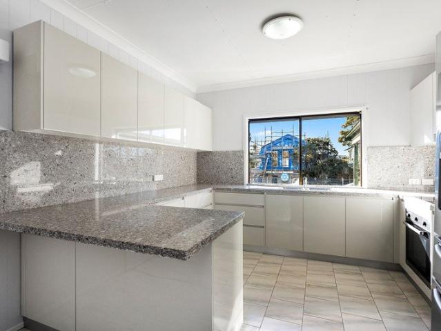 Two Bedroom Plus Sunroom Beachside Cottage