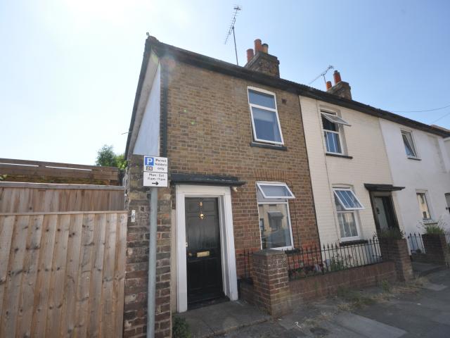TWO BEDROOM PROPERTY IN CENTRAL LOCATION