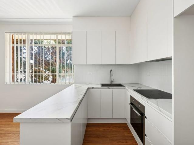 Two Bedroom Retreat Close To Transport & Amenities