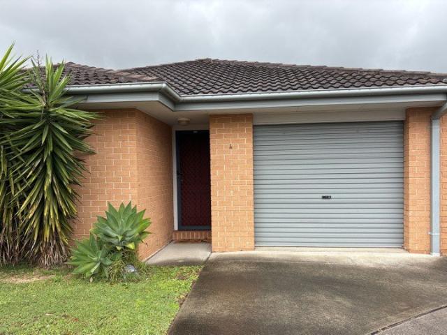 Two Bedroom Semi Detached Townhouse with Single Garage