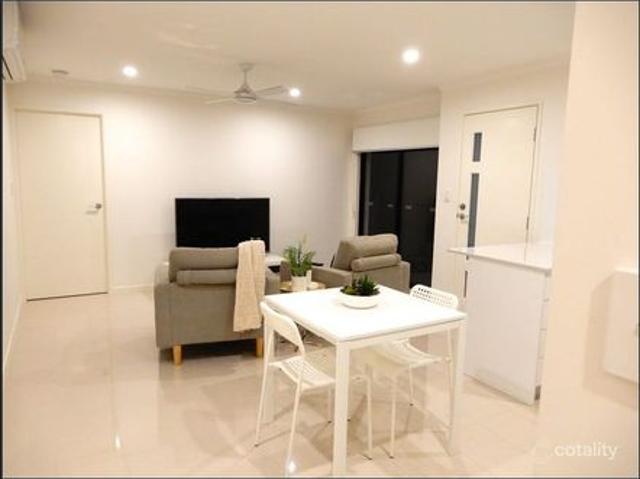 TWO BEDROOM SINGLE GARAGE SIDE OF DUPLEX