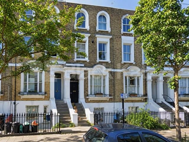 Two Bedroom Split Level Apartment – Beatty Road, N16