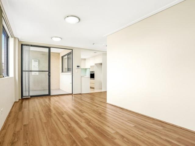 Two Bedroom + Study Townhouse with Private Rooftop Terrace