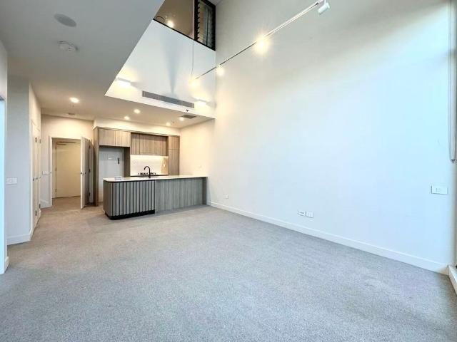 Two bedroom+Study, potential 3 bedroom& Townhouse style& Big courtyard& Nearly Brand new& Furnished/Unfurnished options&Classic Japanese design