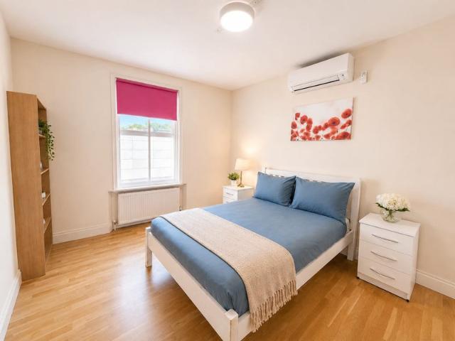 Two Bedrooms and Two Bathrooms Flat with AC
